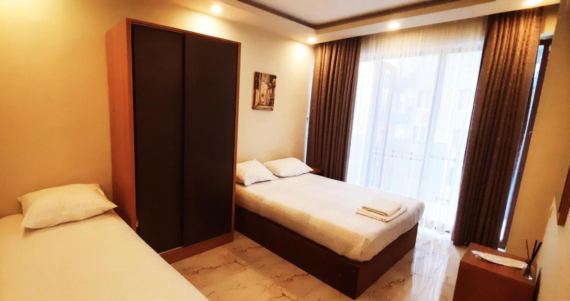 Selazir Apart Hotel Batumi Exterior photo